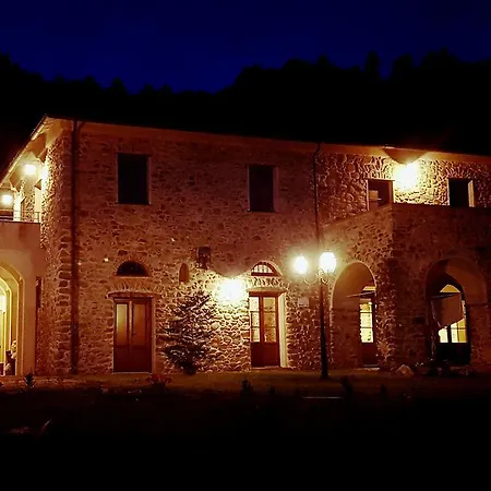 Farm stay La Peschiera Sul Vara *